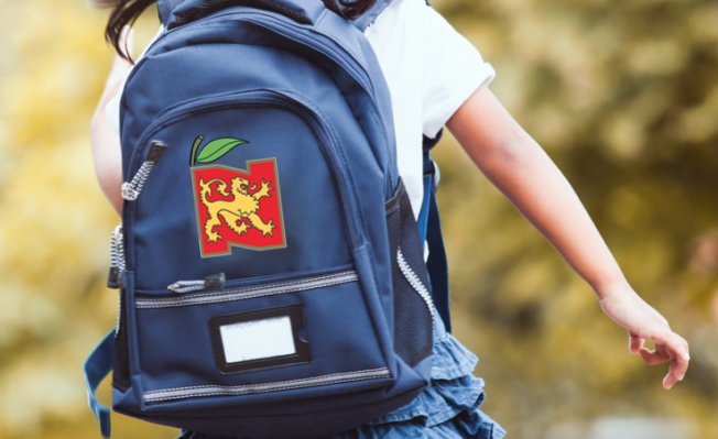kid with nm backpack